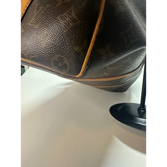 Louis Vuitton Monogram Canvas Keepall 55 Brown Travel Bag - Picture 6 of 16